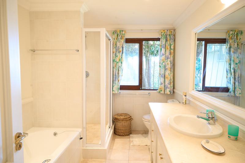 To Let 4 Bedroom Property for Rent in Seaside Longships Western Cape